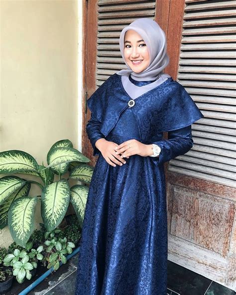 kebaya wisuda modern hijab